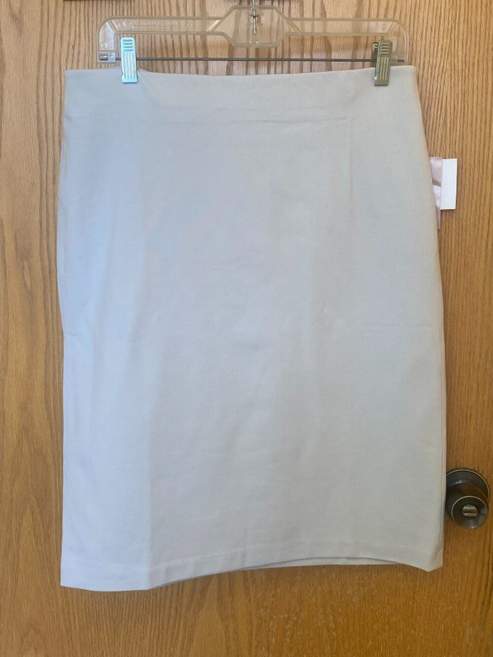 "Philosophy" Creme colored mini skirt with zippered waist. Size 1New with Tags.